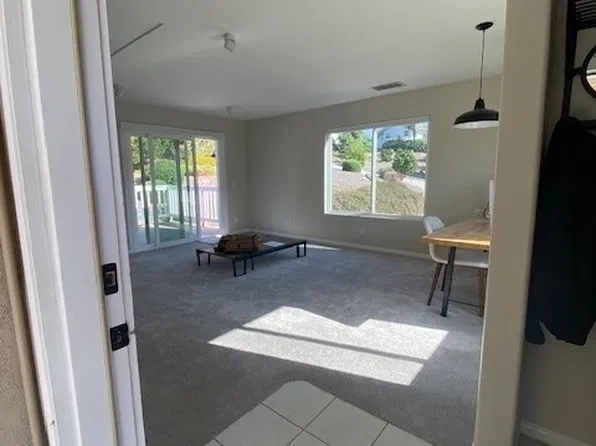 630 Crestview Ave, Camarillo, CA 93010
