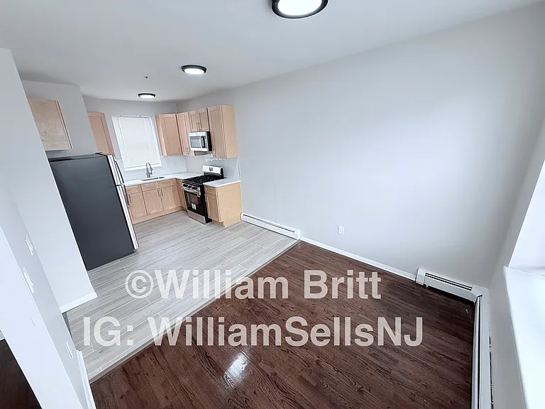 67-69 Brinkerhoff St #4D — Photo 4