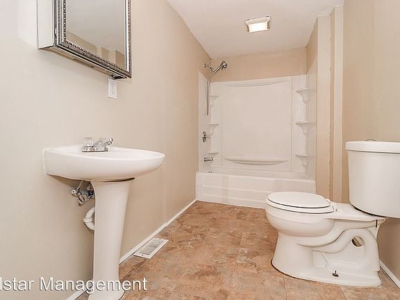 3rd image of 314 16th St