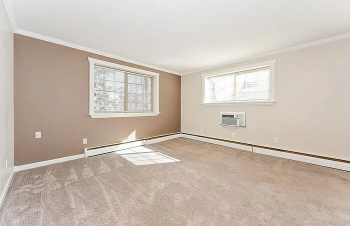 1 S Pennsylvania St #201 — Photo 9