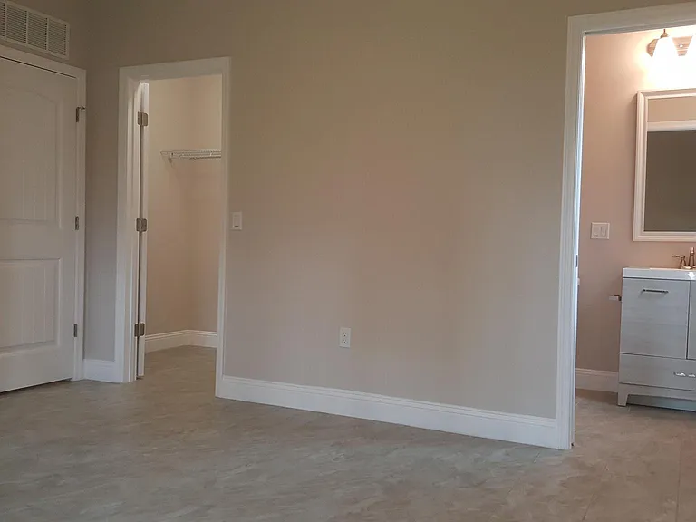 41 Providence Ln #A — Photo 11
