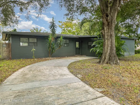 820 Glenmore Cir, Melbourne, FL 32901