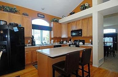 2nd image of 13235 Jasmine St