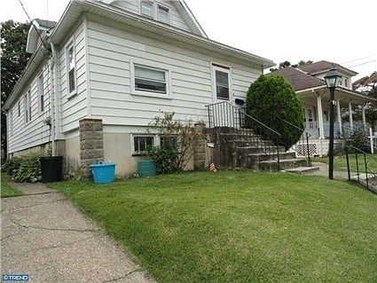 2nd image of 26 W Collingswood Ave