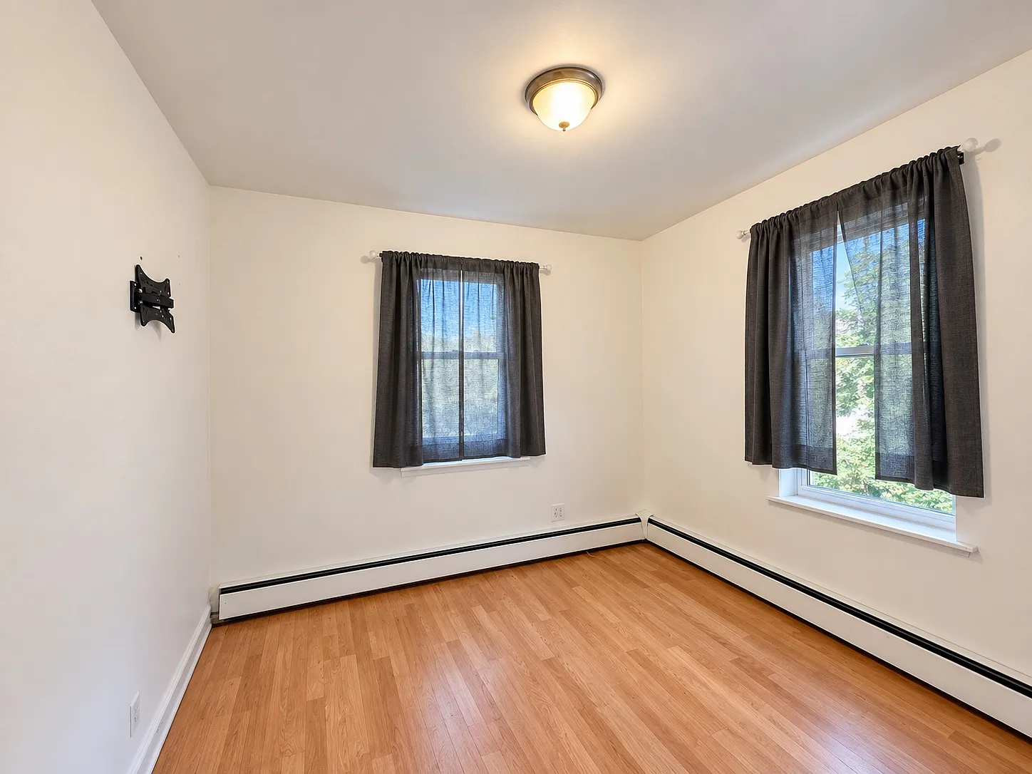 4 bed, $3,000 — Photo 4