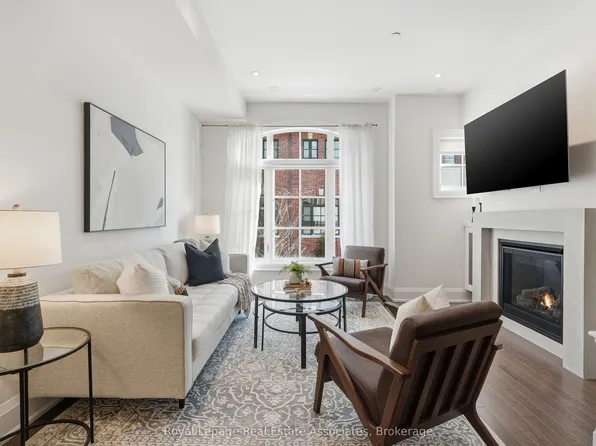 75 Elder Ave #57, Toronto, ON M8W 0B8