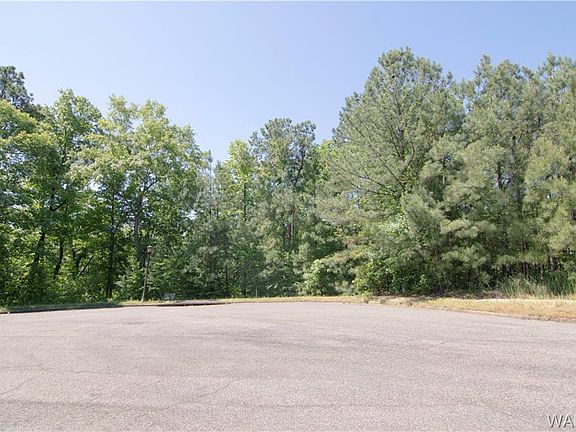 3rd image of 2046 Westminster Ln