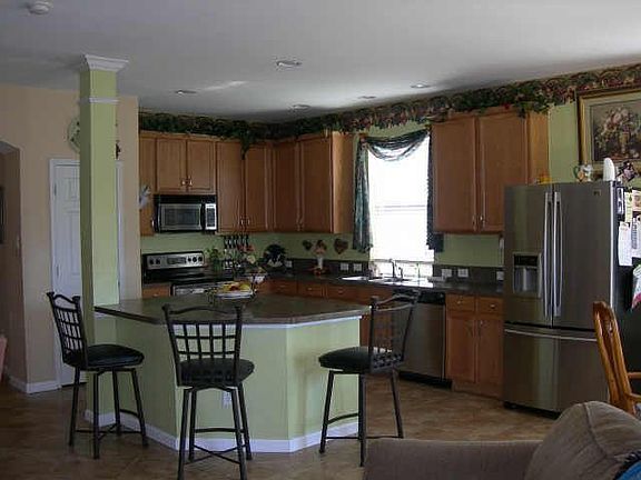 2nd image of 2425 Forest Creek Dr
