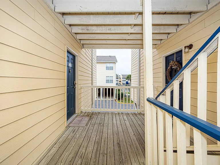 2421 Beachview Dr #G-13 — Photo 36