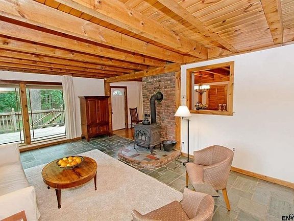 5th image of 31 Hillside Ave