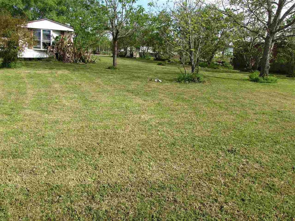 1st image of 1504 Hillebrandt Acres