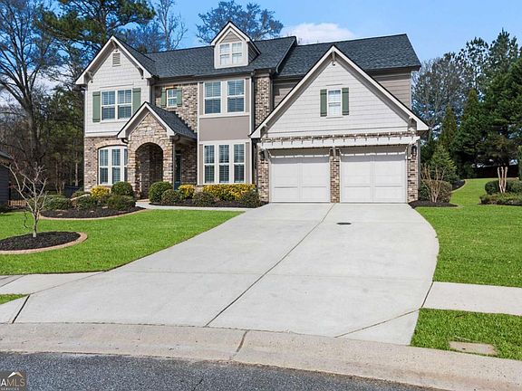 3rd image of 340 Spotted Ridge Cir