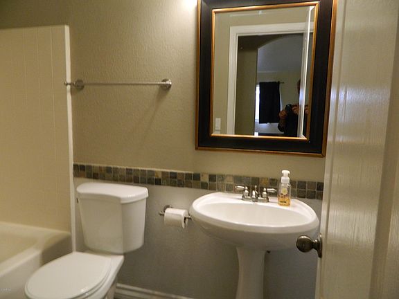 4th image of 12737 W Voltaire Ave