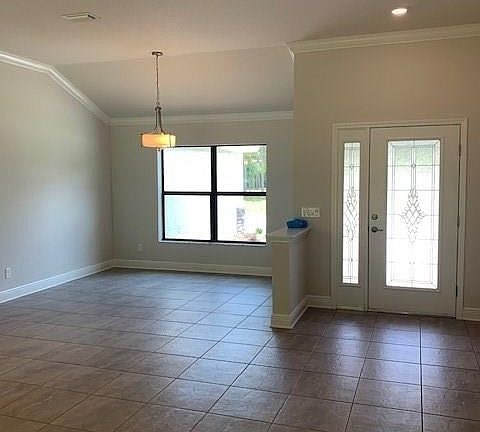 3rd image of 3475 N Canterbury Lake Dr