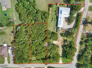 1305 W Chippewa Trl, Granbury, TX 76048