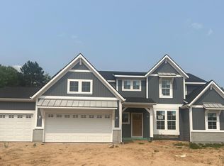3961 Autumn Acres Dr, Rockford, MI 49341