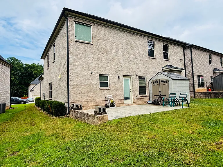 235 Sanctuary Dr — Photo 26