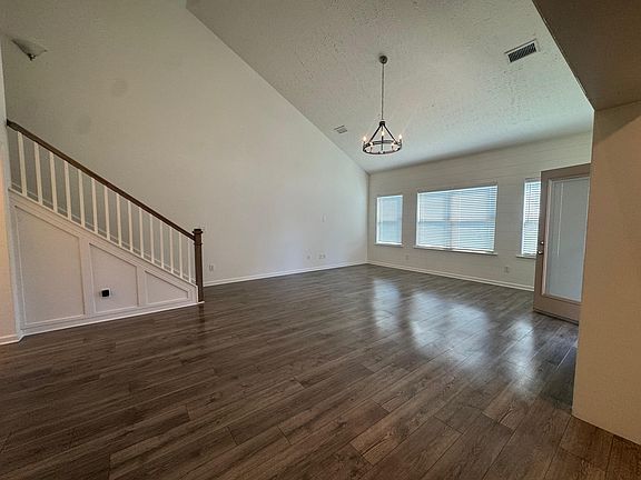 4th image of 300 Homer Jackson Dr