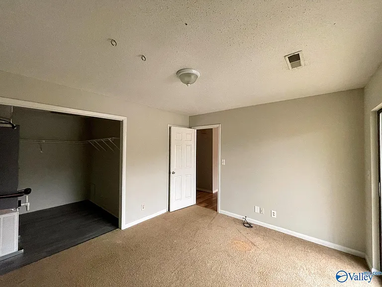 5001 Seven Pine Cir — Photo 15
