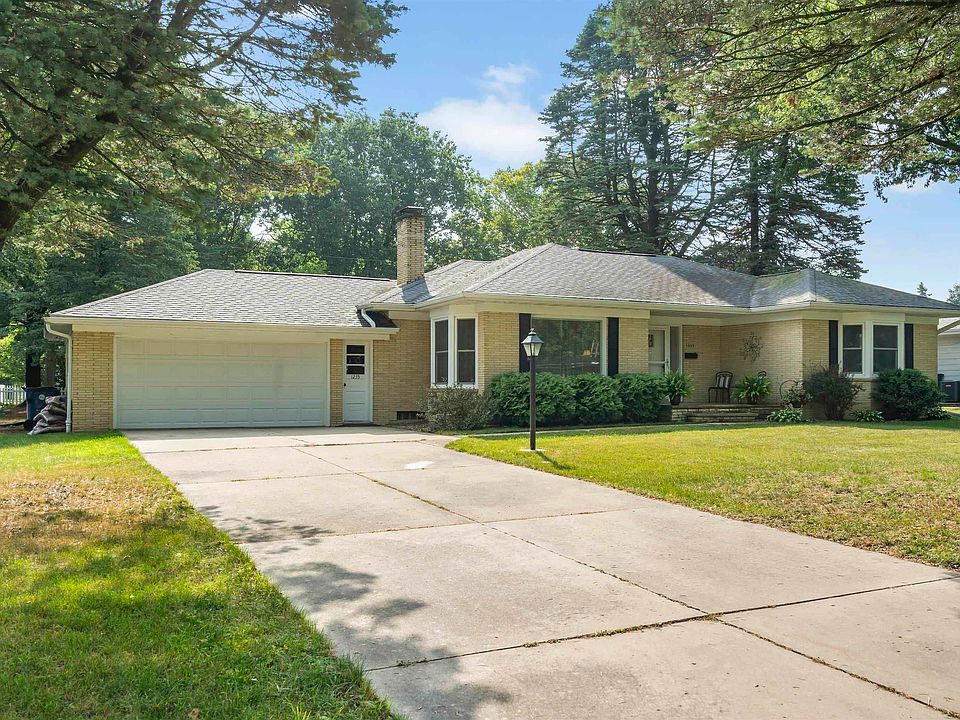 1235 Prospect Blvd, Waterloo, IA 50701 Zillow