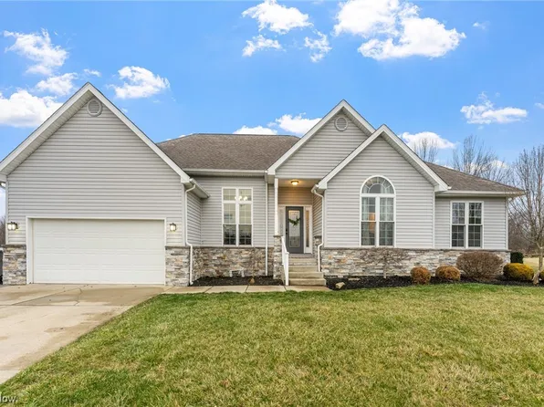 6444 Bay Meadow Ct, Youngstown, OH 44515