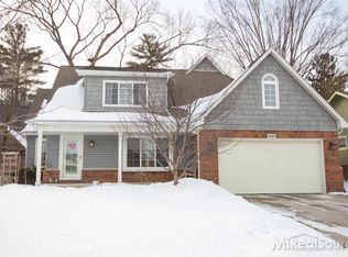 39065 Wanda Ave, Sterling Heights, MI 48313