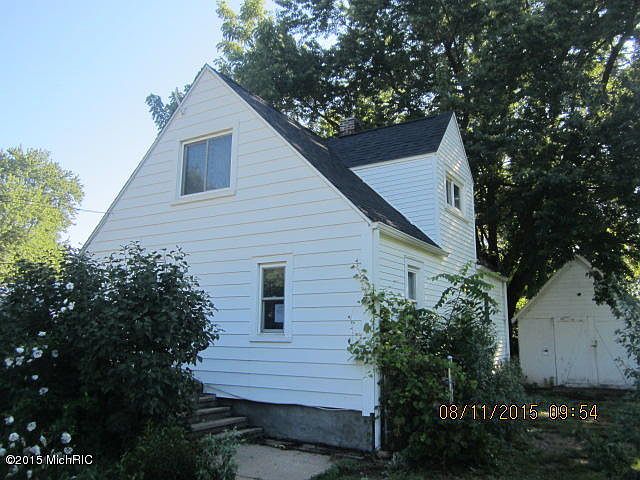 1st image of 1411 Byron Ave