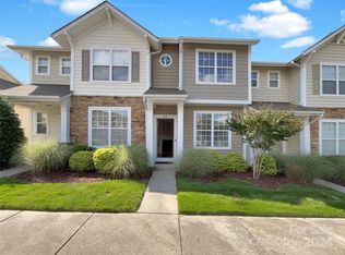 221 Dawn Mist Ln, Fort Mill, SC 29708