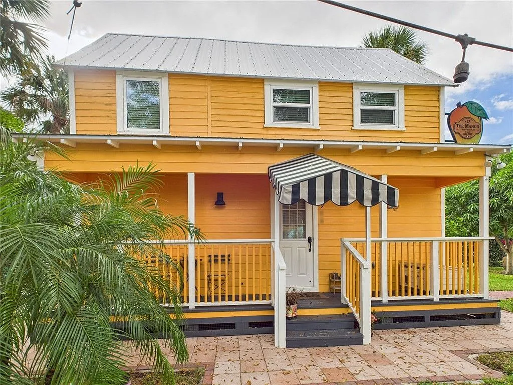 2 bed, 1.0 bath, 864 sqft, $4,000 — Photo 3