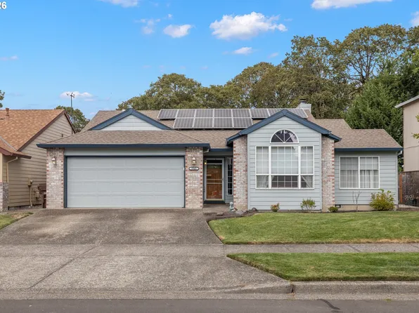 5945 SE Blossom St, Hillsboro, OR 97123