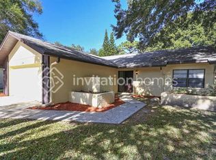 2126 Little Brook Ln, Clearwater, FL 33763