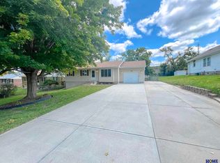 2615 N 73rd St, Omaha, NE 68134