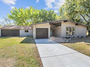 331 W Longlane Rd, Wichita, KS 67204