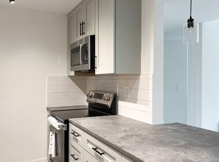 187 Lakeview Dr APT 203, Weston, FL 33326