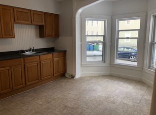 36 Mechanic St APT 1, Webster, MA 01570