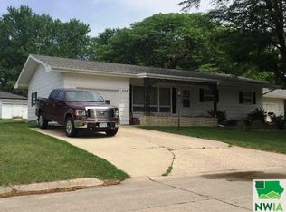 409 W 9th St, Alta, IA 51002