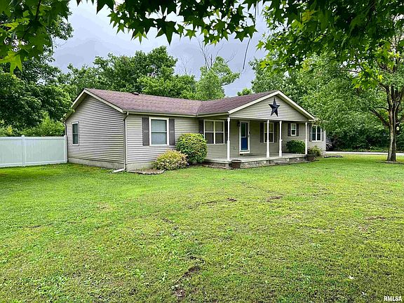 5th image of 306 Kennedy Dr