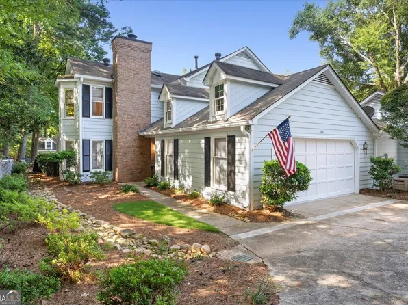 110 Great Oaks Ln, Roswell, GA 30075