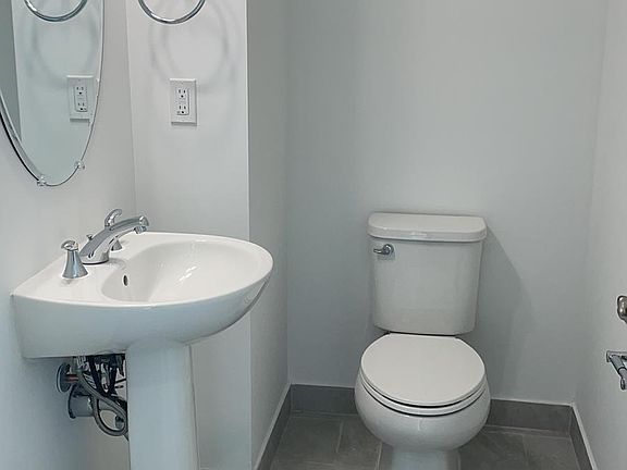 3rd image of 543 Parsons Way #543