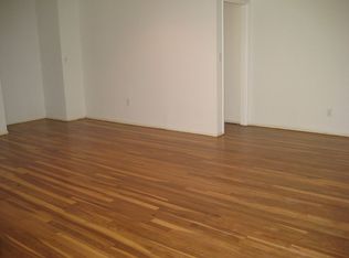 23037 Gilmore St, West Hills, CA 91307