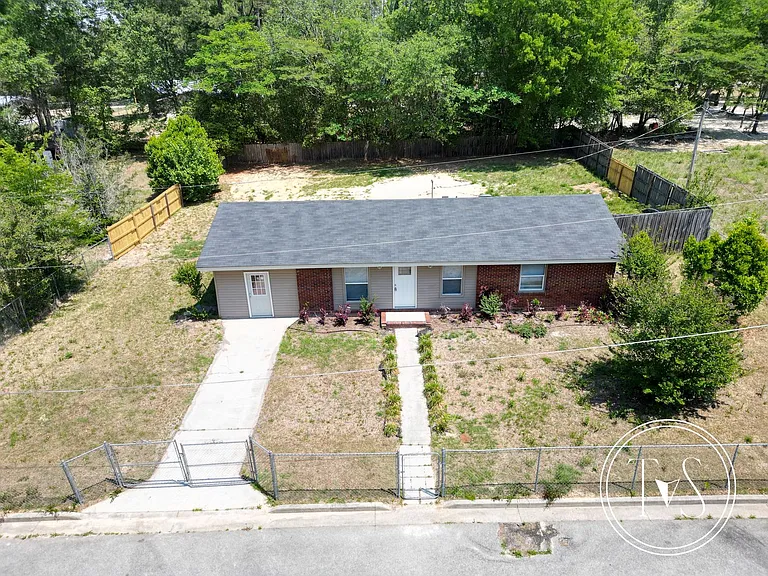 109 Elm St — Photo 28