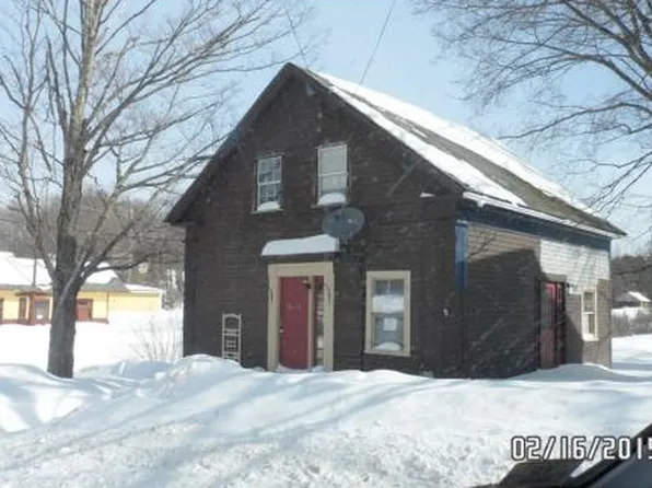 15 E Lake Rd, Fitzwilliam, NH 03447