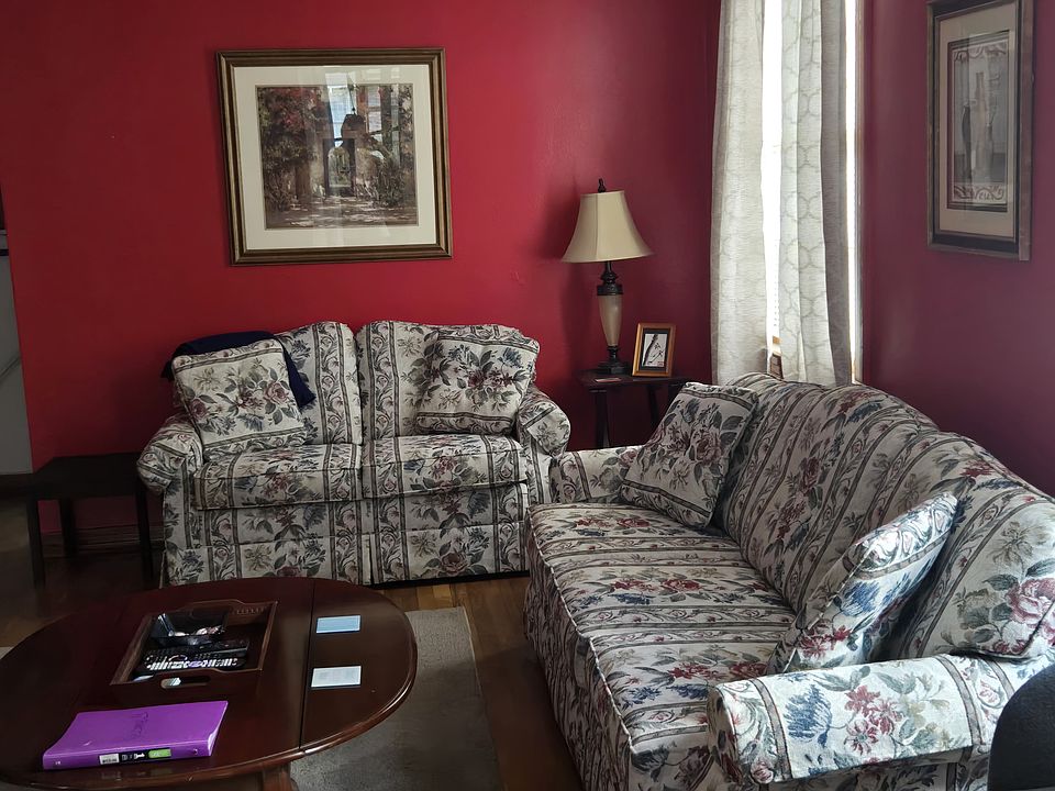 1st image of 4561 French St