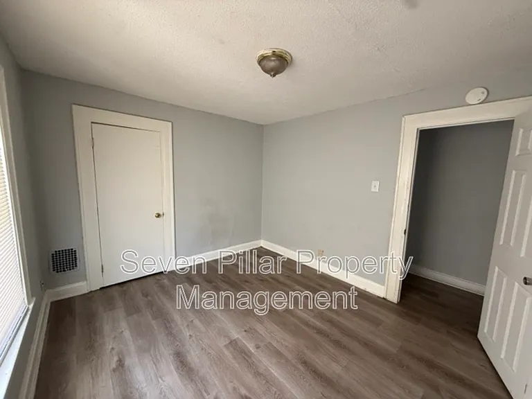 1044 16th Ave — Photo 14