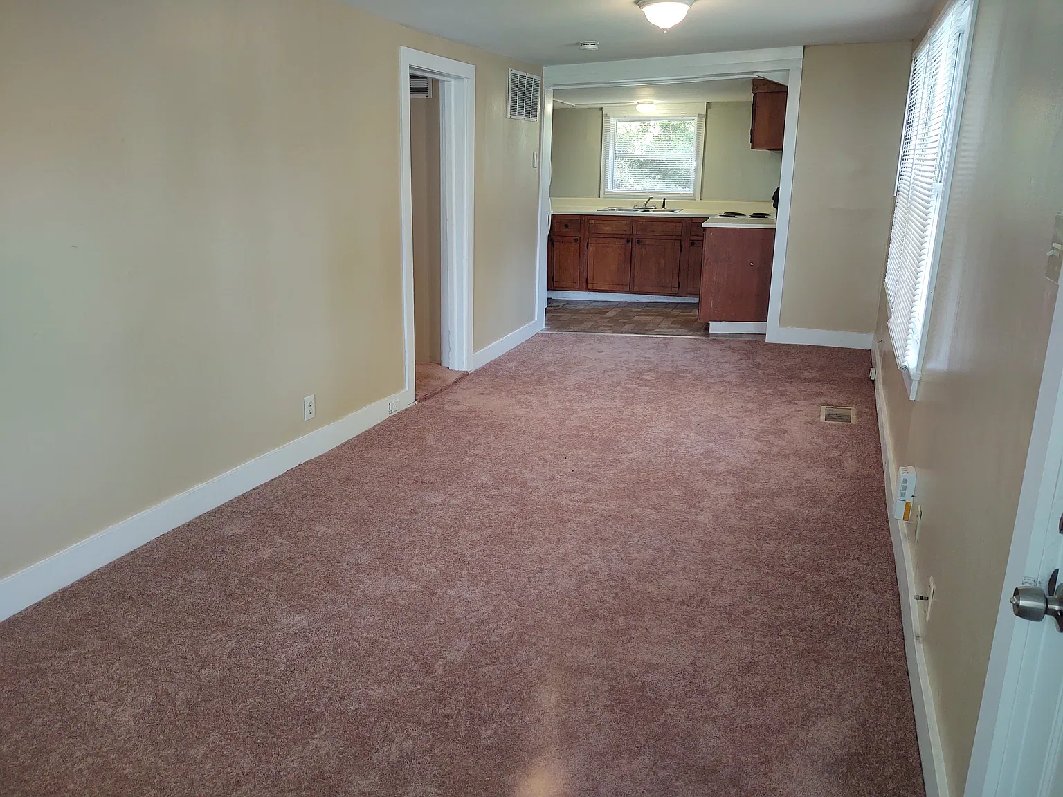 1 bed, 776 sqft, $1,200 — Photo 4