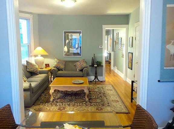 3rd image of 3138 N Paulina St