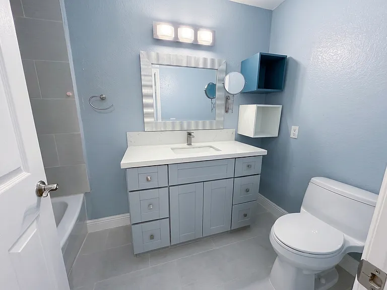 424 Oak St #140 — Photo 7