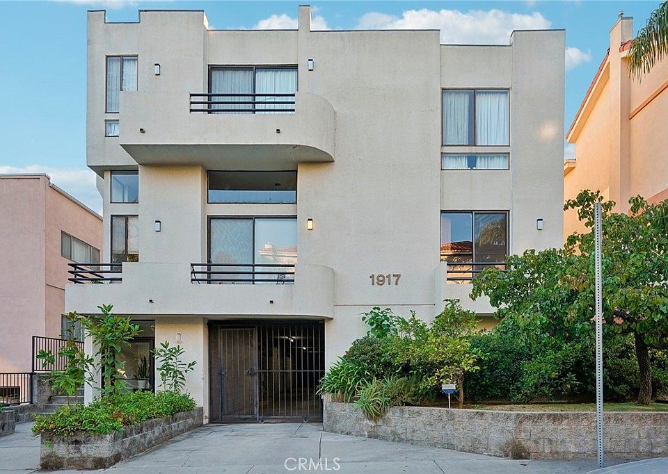 1st image of 1917 Manning Ave APT 2