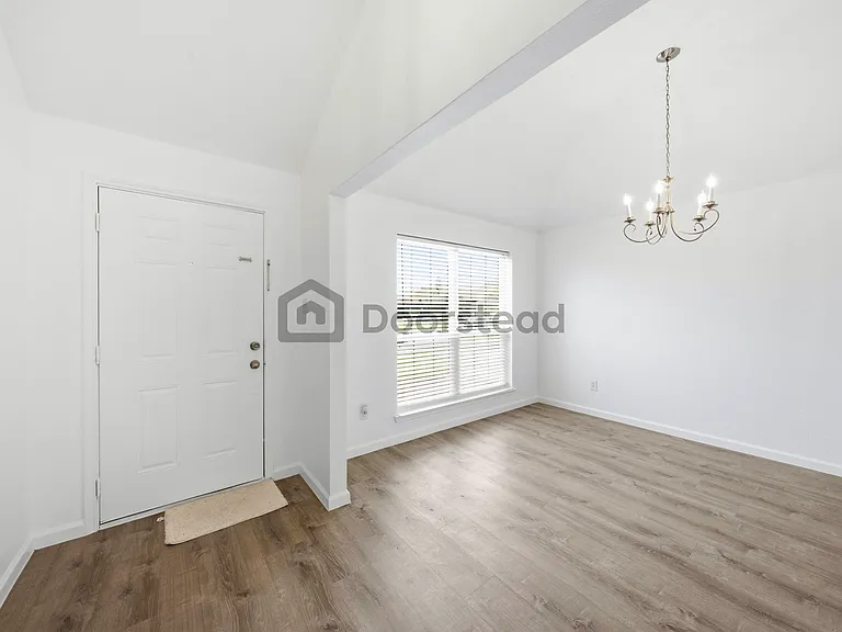 108 Cherokee Dr — Photo 8