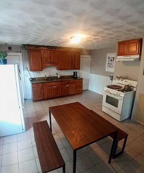 87 Penn St #1 — Photo 2